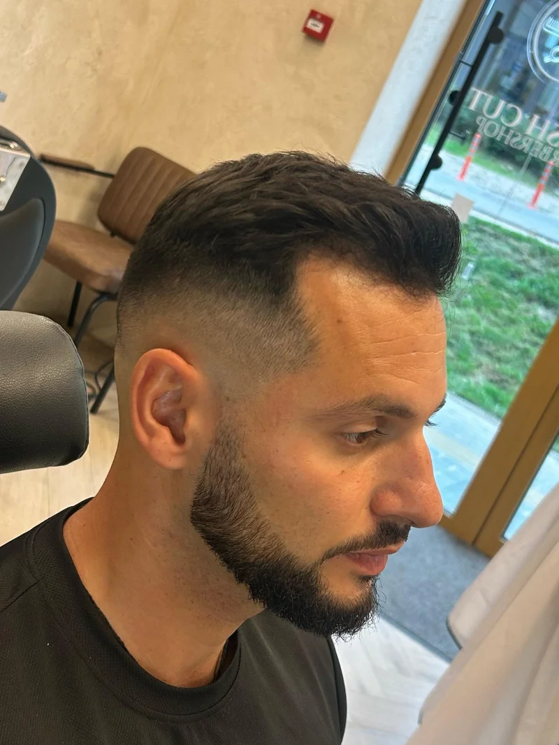 Fresh Cut Barbershop darbas 1